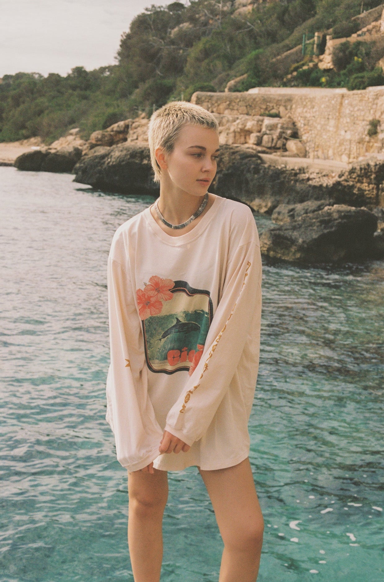 AOV DOLPHIN LS TEE