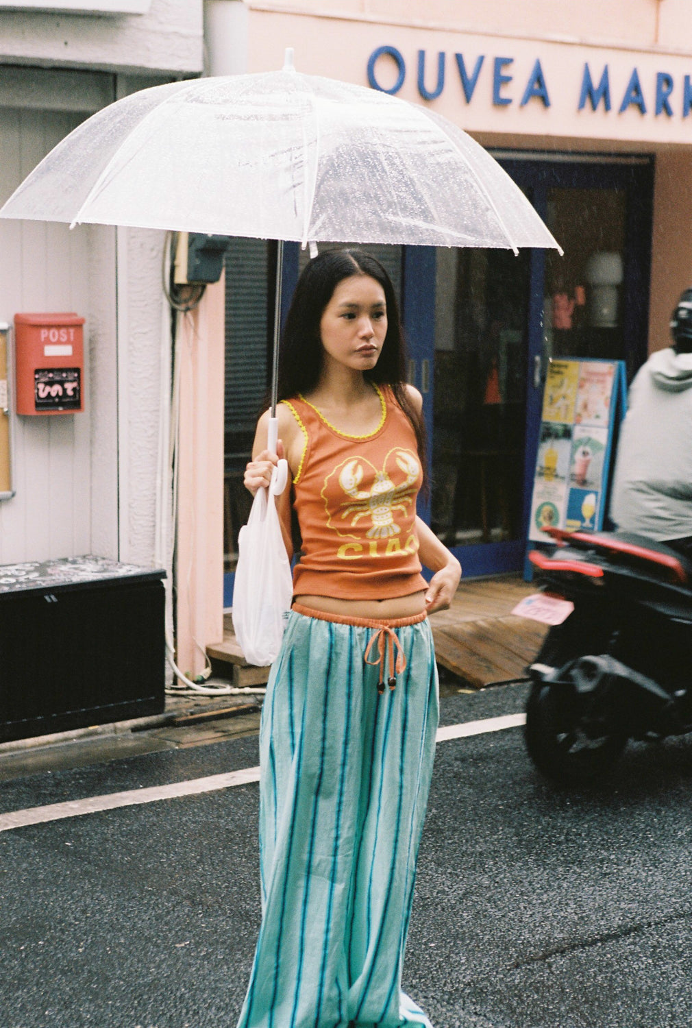 MILOS LOBSTER REX TANK